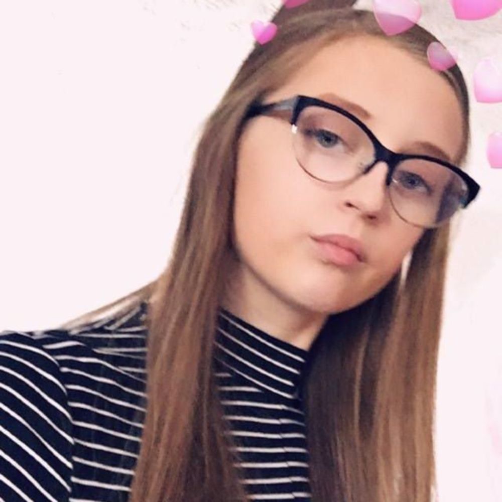 Meet your Posher, Carlie